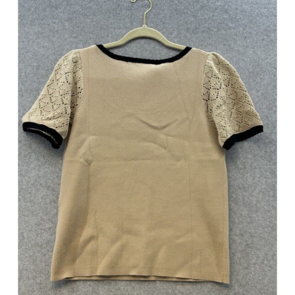 Dokotoo‎ Womens Knit Top Size Large Tan With Black Trim Eyelet Sleeves - Picture 2 of 4